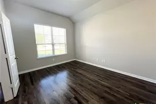 5318 Lancaster Dr, Belton, TX 76513 - Photo 10