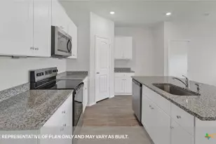 329 Cottonmouth Ln, Seguin, TX 78155 - Photo 12