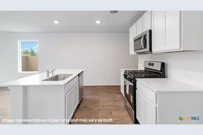 1019 Bold Run, Seguin, TX 78155 - Photo 6