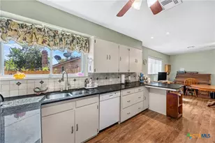 3909 Fairway Dr, Temple, TX 76502 - Photo 8