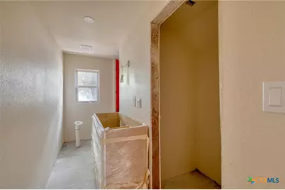 116 S Cypress Avenue, Luling, TX 78648 - Photo 30