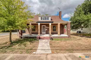 116 S Cypress Ave, Luling, TX 78648 - Photo 1