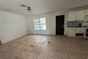 218 Graham Rd, Kenedy, TX 78119 - Photo 12