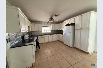 218 Graham Road, Kenedy, TX 78119 - Photo 10