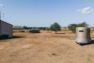 1439 Dagg Rd, Yoakum, TX 77995 - Photo 44