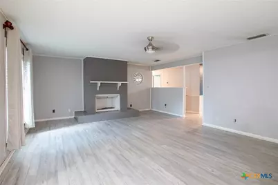 503 Sherwood Drive, Victoria, TX 77901 - Photo 10