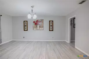 503 Sherwood Dr, Victoria, TX 77901 - Photo 8