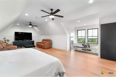 871 Blackbuck Ridge Drive, Lampasas, TX 76550 - Photo 32