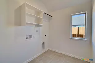 1661 Couser Ave, New Braunfels, TX 78132 - Photo 14