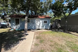 1002 E Park Ave, Victoria, TX 77901 - Photo 10