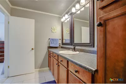 310 Stoneham Circle, Seguin, TX 78155 - Photo 32