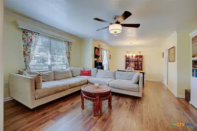 310 Stoneham Circle, Seguin, TX 78155 - Photo 4