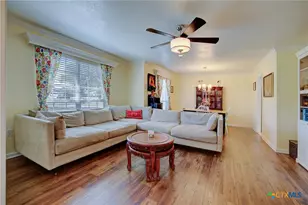 310 Stoneham Cir, Seguin, TX 78155 - Photo 4