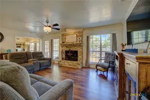 310 Stoneham Cir, Seguin, TX 78155 - Photo 10