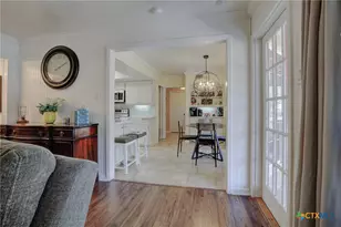 310 Stoneham Cir, Seguin, TX 78155 - Photo 12