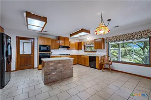 28084 Delafield Dr, New Braunfels, TX 78132 - Photo 18