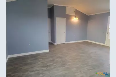 410 Guadalupe River Drive, Tivoli, TX 77990 - Photo 8