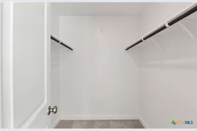 109 Green Berets Bend, Jarrell, TX 76537 - Photo 16