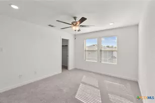 109 Green Berets Bnd, Jarrell, TX 76537 - Photo 14