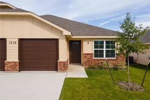 1218 LEXINGTON Dr, Copperas Cove, TX 76522 - Photo 2