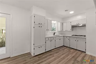 2110 Terrace Dr, Copperas Cove, TX 76522 - Photo 8