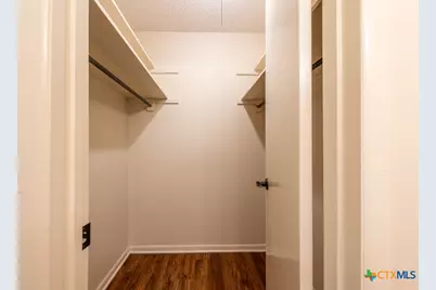 319 E Bowie Street, Luling, TX 78648 - Photo 12