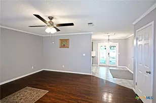 30 Dakota Cir, New Braunfels, TX 78130 - Photo 6