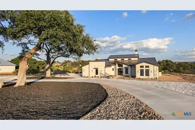 1126 Vintage Way, New Braunfels, TX 78132 - Photo 2