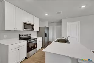 400 Wild Goose Dr, Luling, TX 78648 - Photo 6