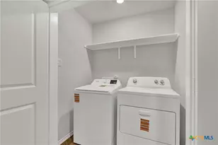 400 Wild Goose Dr, Luling, TX 78648 - Photo 4