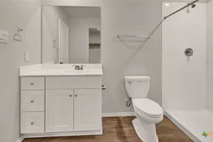 402 Wild Goose Dr, Luling, TX 78648 - Photo 10