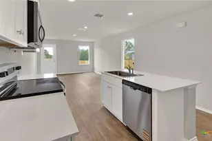 402 Wild Goose Dr, Luling, TX 78648 - Photo 8