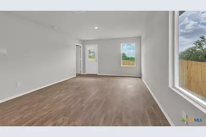 402 Wild Goose Drive, Luling, TX 78648 - Photo 16