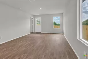 402 Wild Goose Dr, Luling, TX 78648 - Photo 16