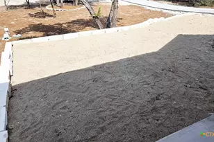 684 Appaloosa Dr, Fischer, TX 78623 - Photo 4