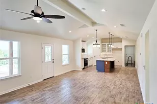 684 Appaloosa Dr, Fischer, TX 78623 - Photo 10