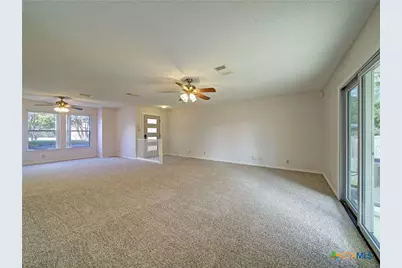 8414 Park Olympia, Universal City, TX 78148 - Photo 6
