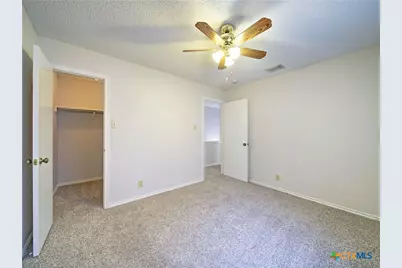 8414 Park Olympia, Universal City, TX 78148 - Photo 32