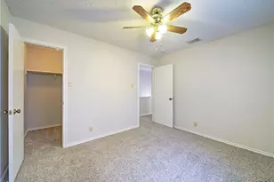 8414 Park Olympia, Universal City, TX 78148 - Photo 32