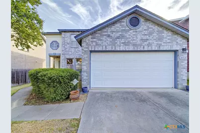 8414 Park Olympia, Universal City, TX 78148 - Photo 1
