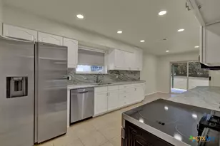 1260 Flaming Oak Dr, New Braunfels, TX 78132 - Photo 14