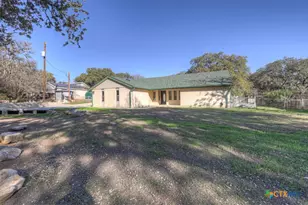 1260 Flaming Oak Dr, New Braunfels, TX 78132 - Photo 34