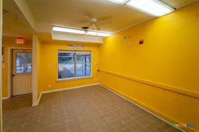 105 Ward Street, Cuero, TX 77954 - Photo 8