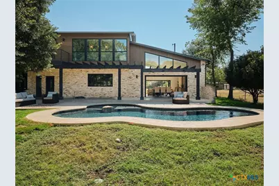 353 Lakeview Boulevard, New Braunfels, TX 78130 - Photo 4