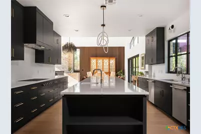 353 Lakeview Boulevard, New Braunfels, TX 78130 - Photo 16