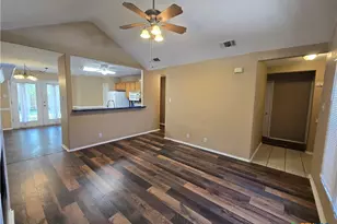 2160 Cornerstone Dr, New Braunfels, TX 78130 - Photo 4