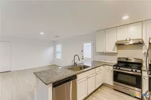 5803 Antonio Pl, Seguin, TX 78155 - Photo 4