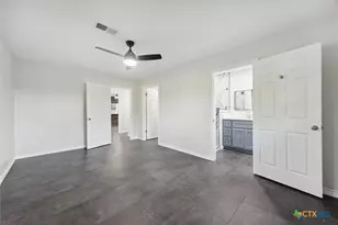 1305 W 1st St, Lampasas, TX 76550 - Photo 20