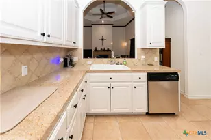 127 Eleanor Ln, Bastrop, TX 78602 - Photo 16