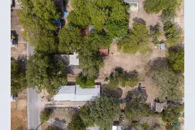 815 Pecan Street, Seguin, TX 78155 - Photo 22